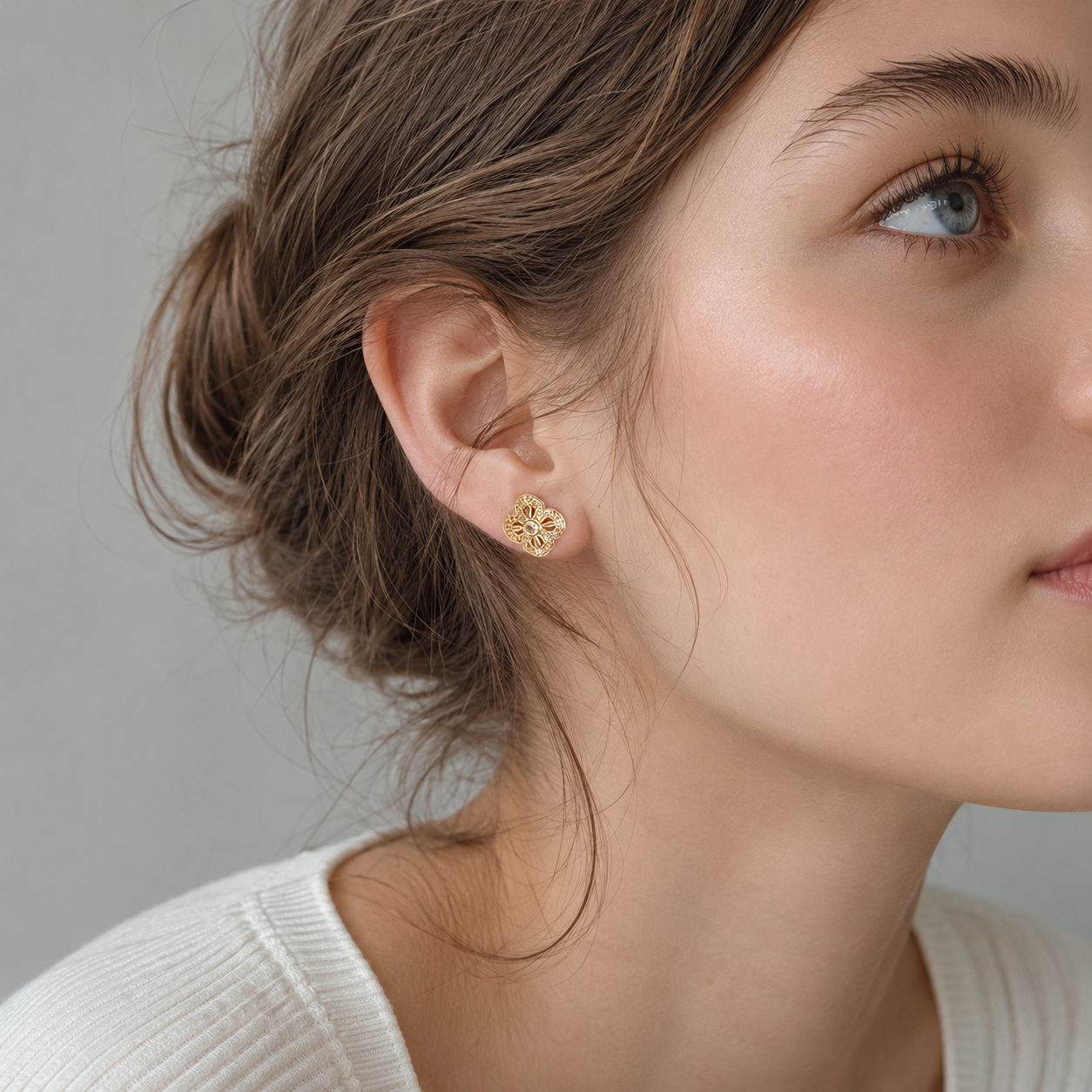 Retro Floral Stud Earrings