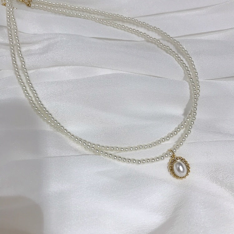 Elegant Layered Pendant Necklace