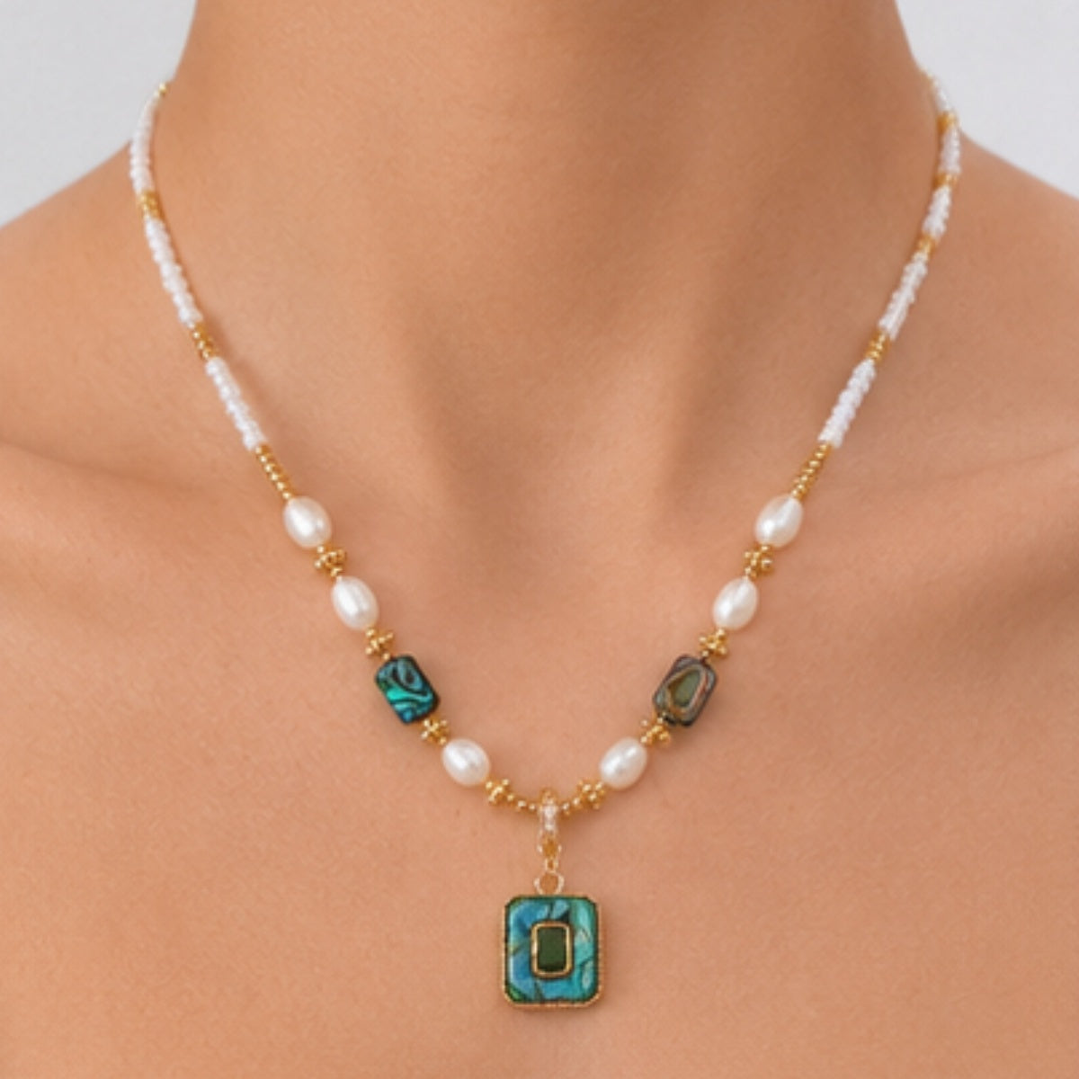 Elegant Pendant Beaded Necklace