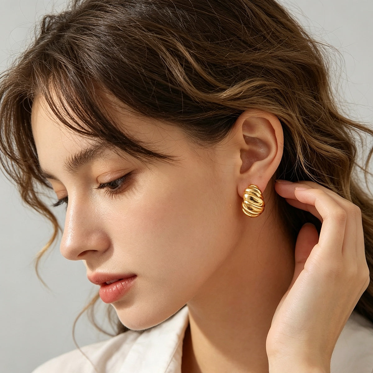 Refined Sculptural Hoop Earrings