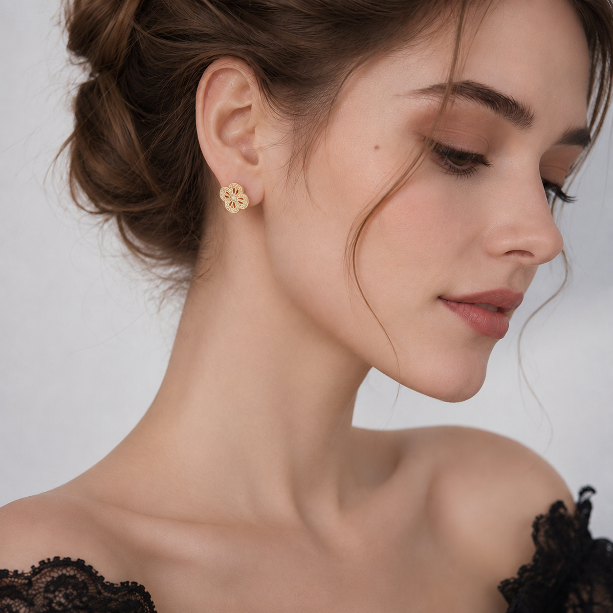 Retro Floral Stud Earrings