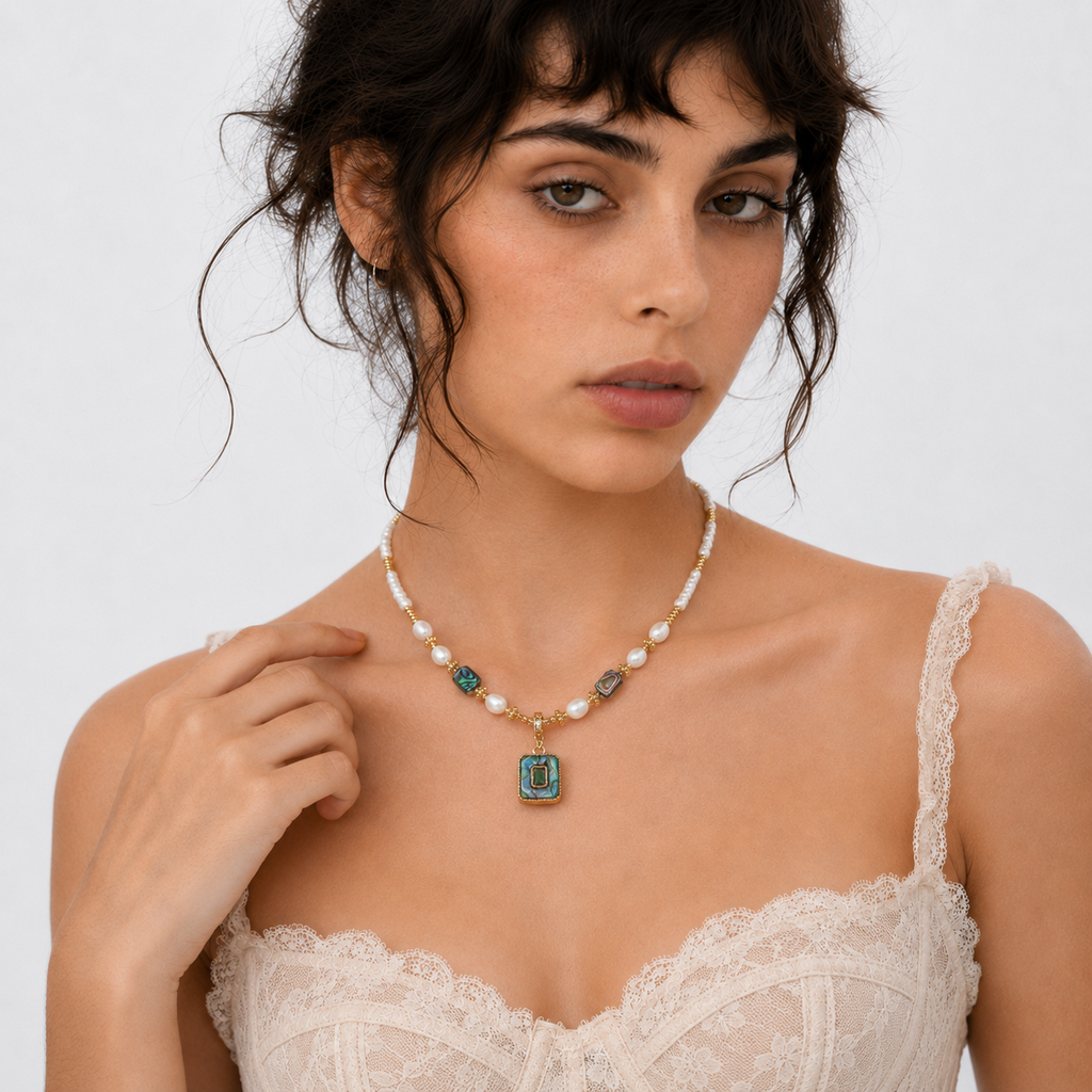 Elegant Pendant Beaded Necklace
